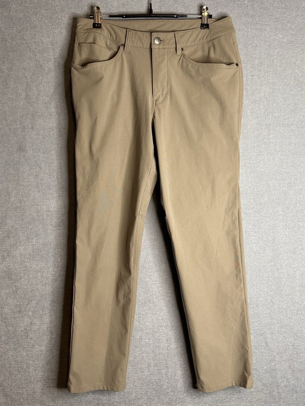 LULULEMON ABC Slim Fit Straight 5 Pocket Mens Sz 30x29 Khaki Stretch Warpstream